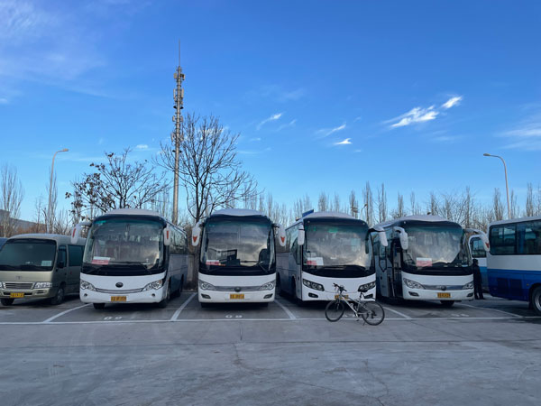 班车租赁公司怎么选？_嘟嘟巴士